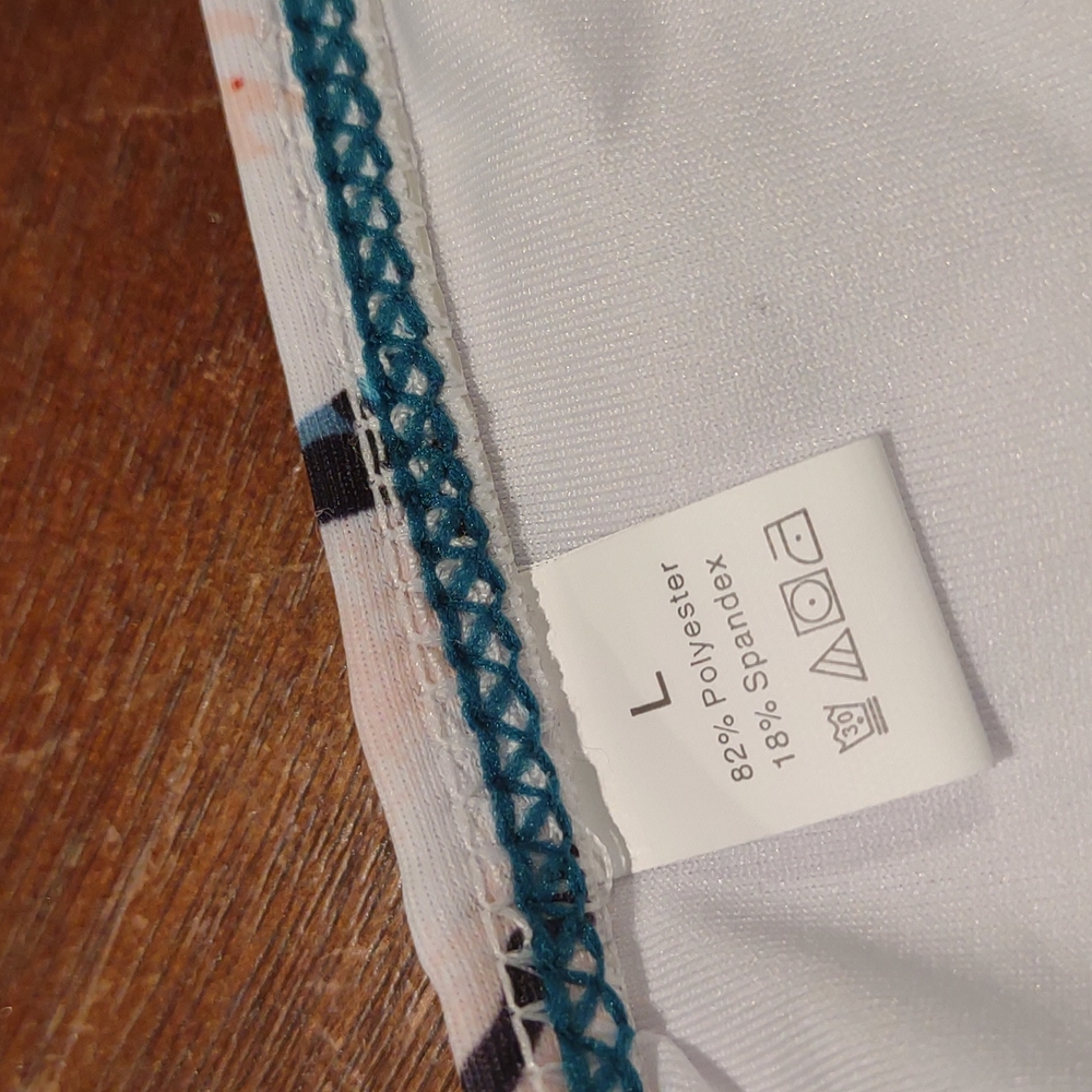 NWOT Woman Swim Bottoms Size L - Picture 5 of 6